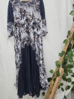 gown